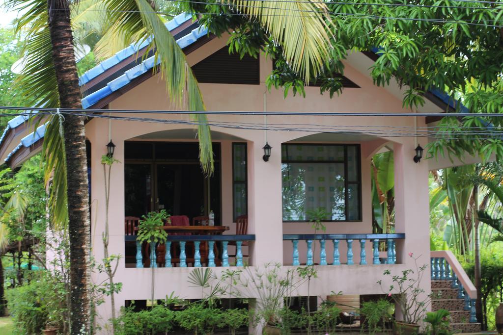 Chaiwat Resort Laem Sing Ngoại thất bức ảnh