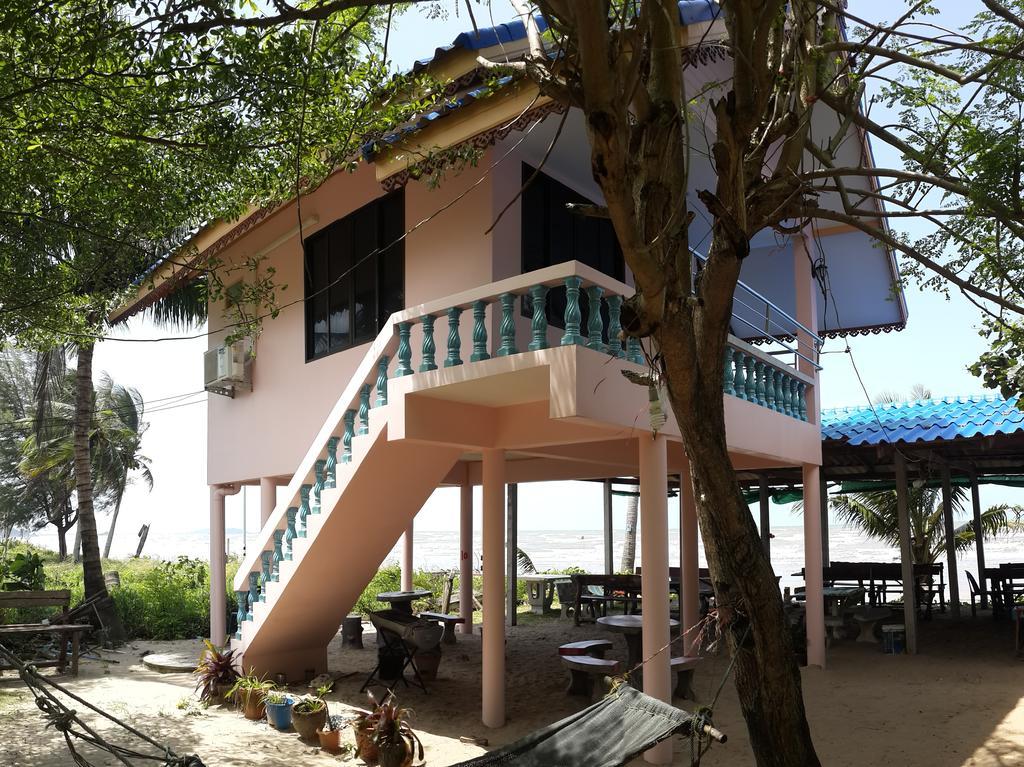 Chaiwat Resort Laem Sing Ngoại thất bức ảnh