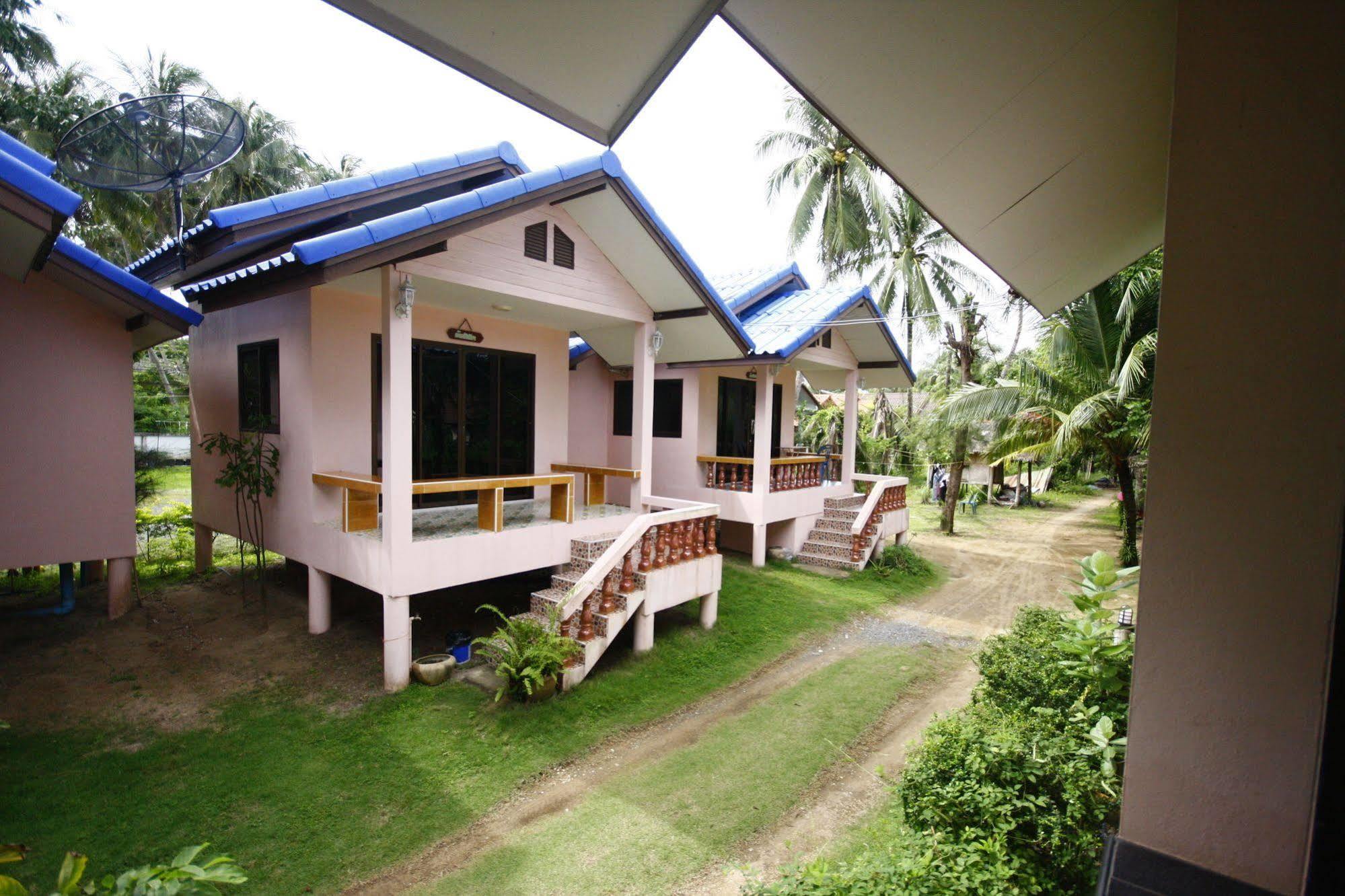 Chaiwat Resort Laem Sing Ngoại thất bức ảnh