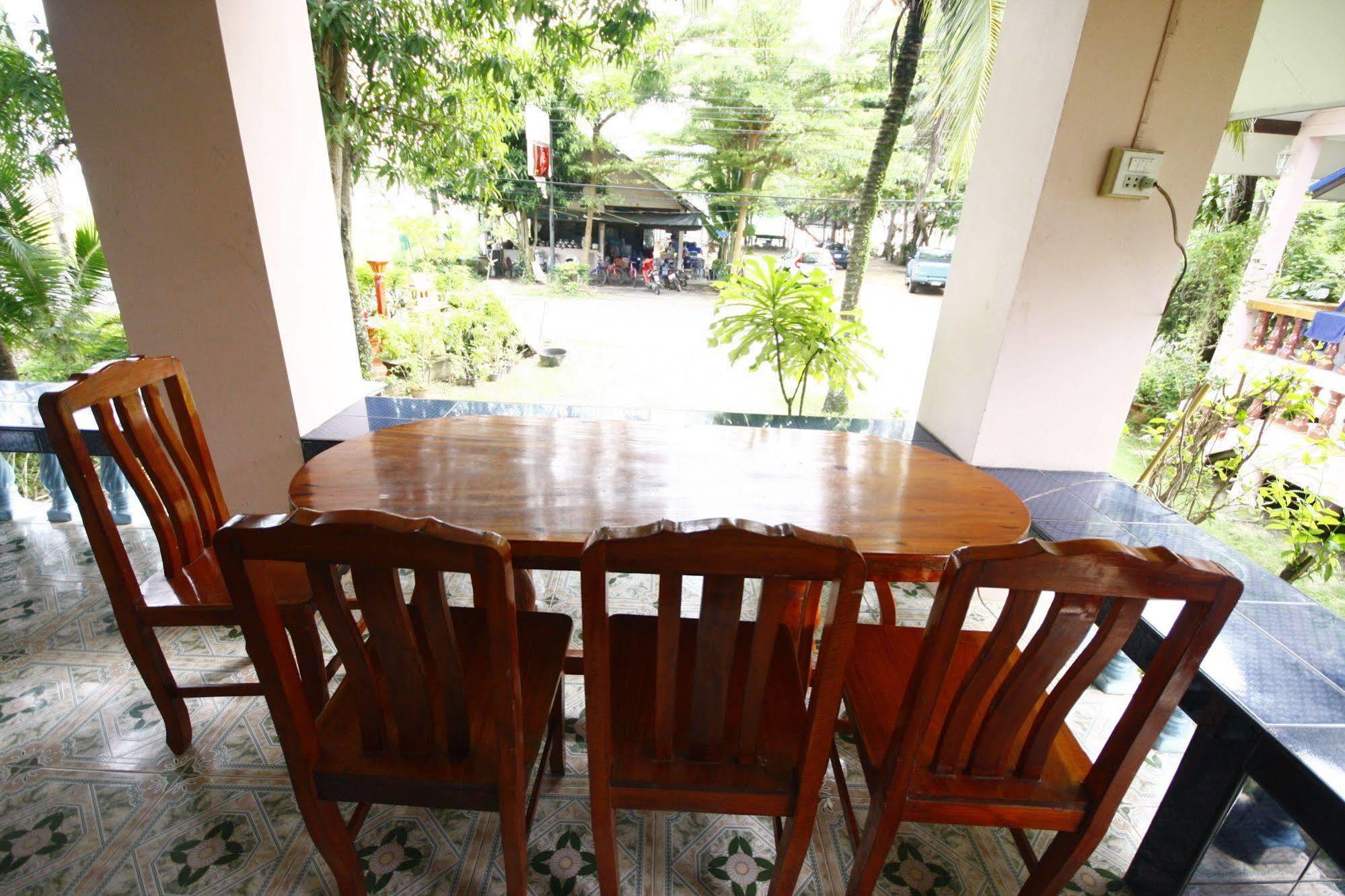 Chaiwat Resort Laem Sing Ngoại thất bức ảnh